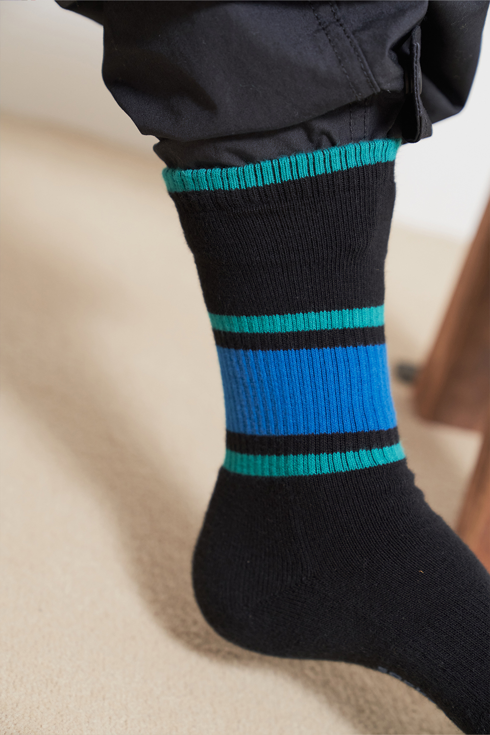 socks detail image-S3L5