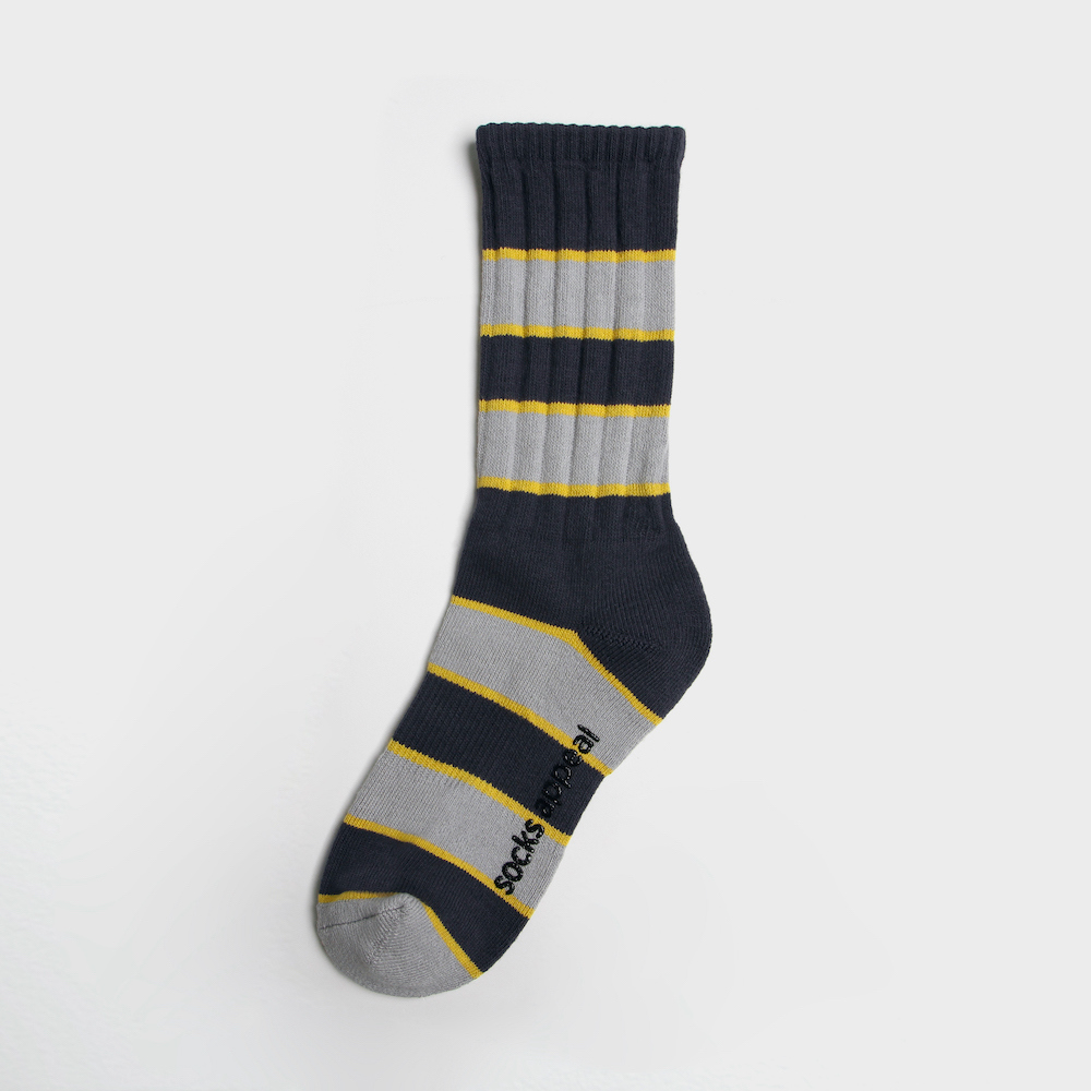 socks white color image-S3L6