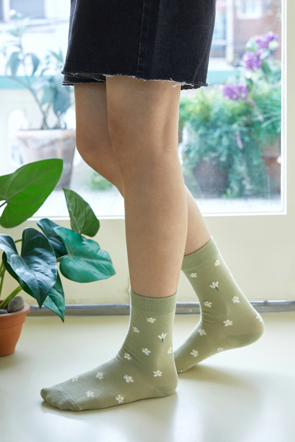 socks product image-S5L13