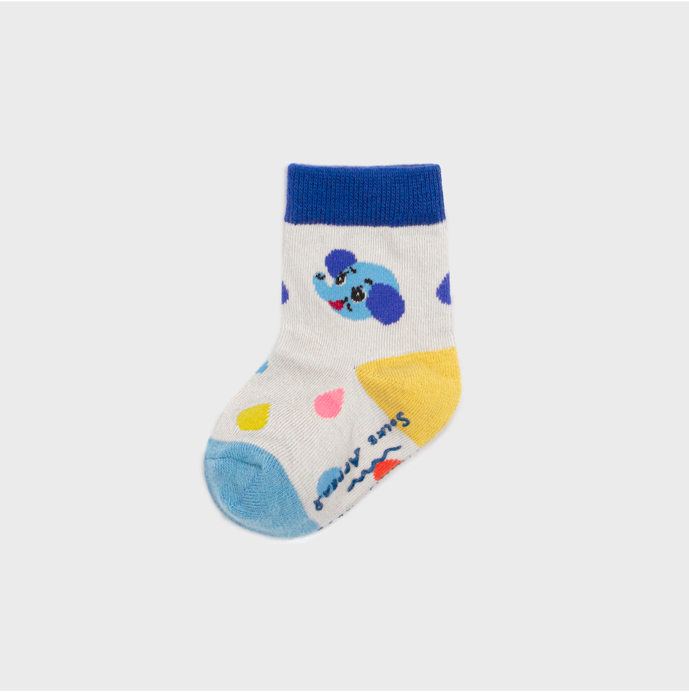 socks white color image-S3L7