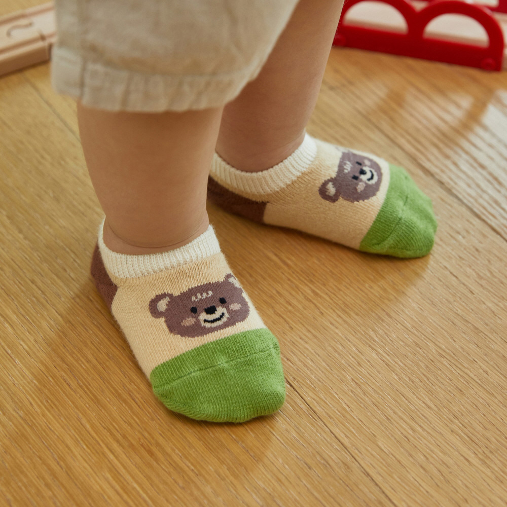 socks product image-S2L10