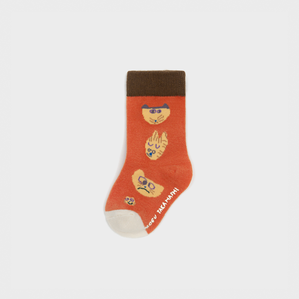 socks orange color image-S5L3