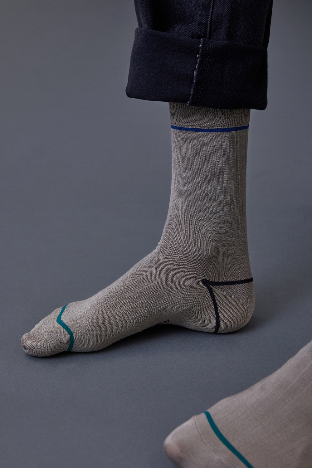 socks product image-S8L19