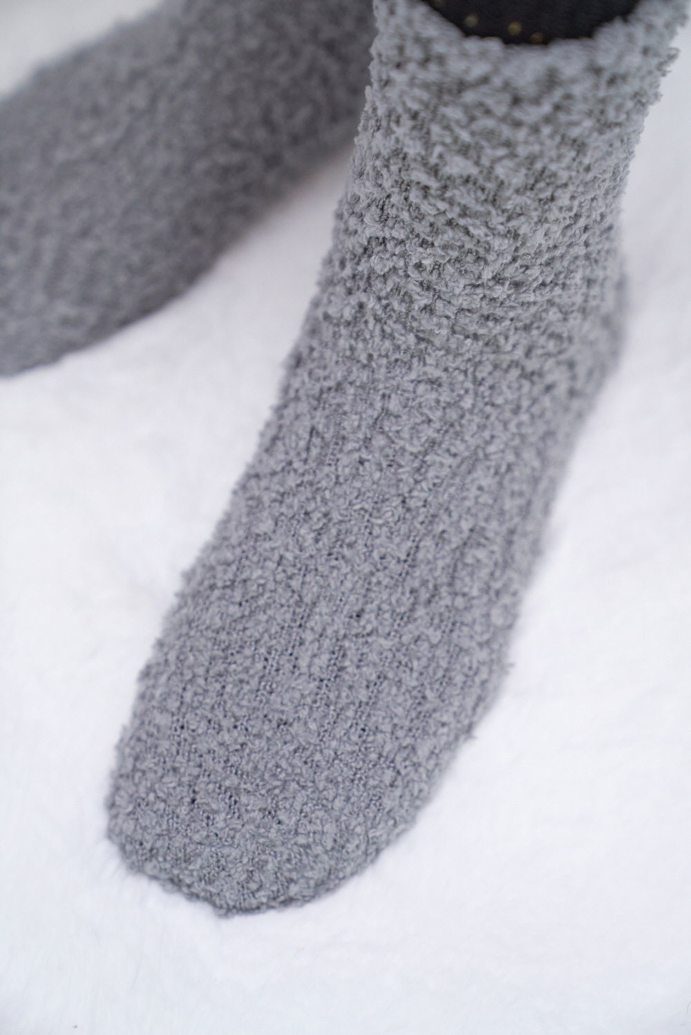 socks detail image-S13L13