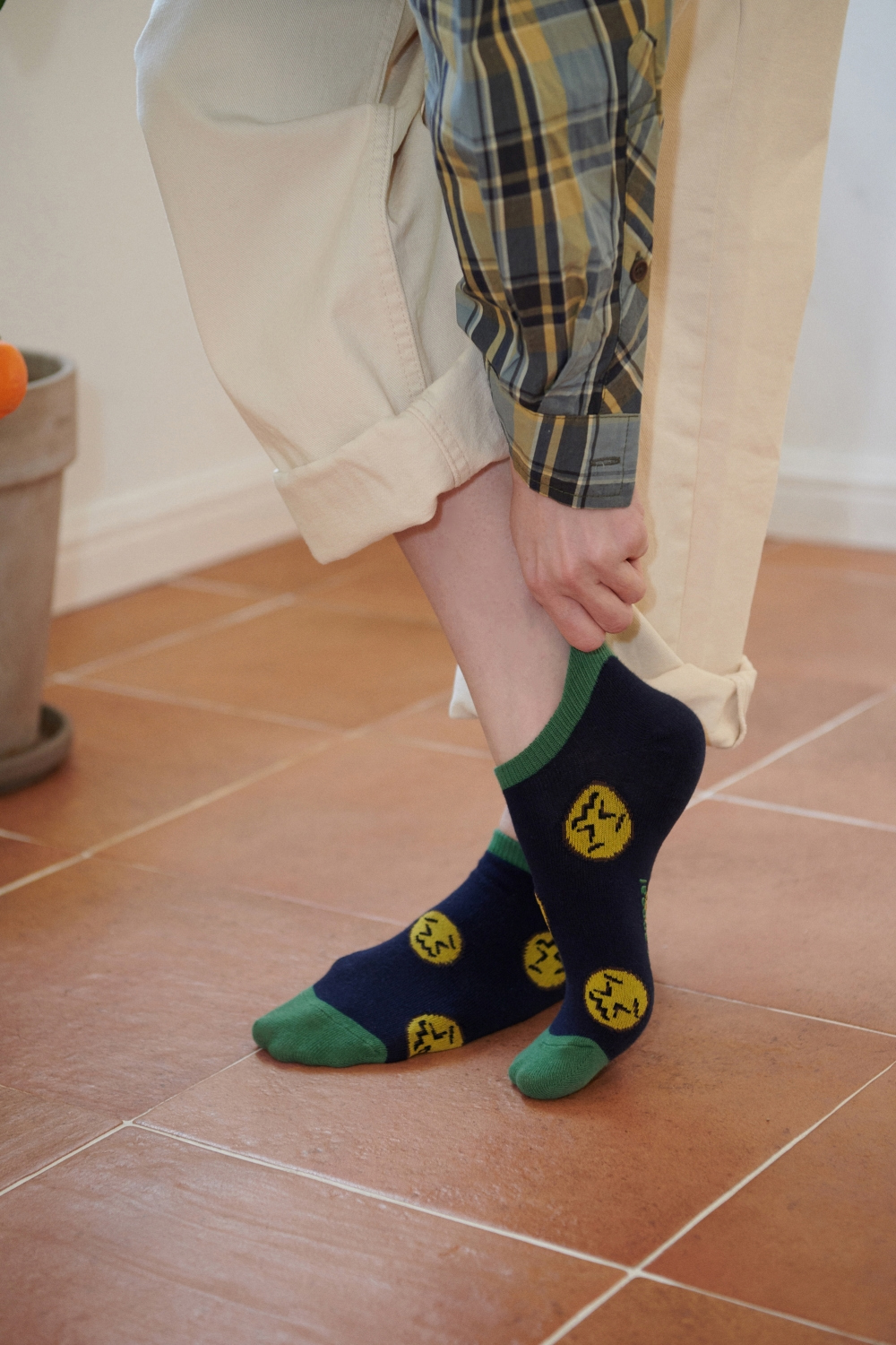 socks product image-S3L1
