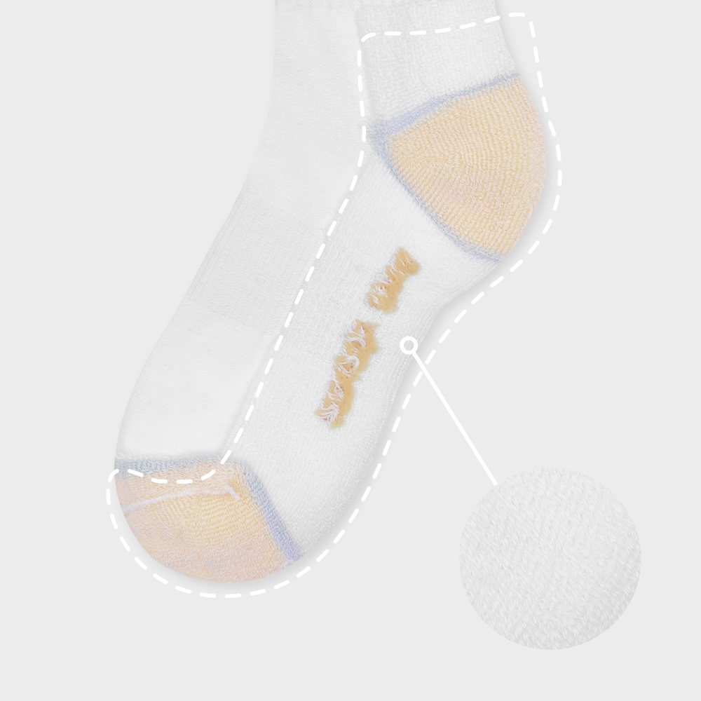 socks detail image-S3L4